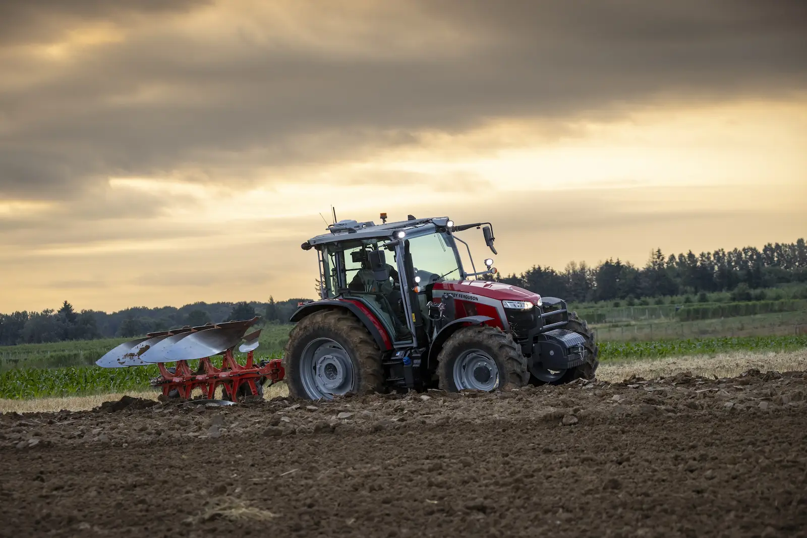Massey Ferguson 5M Series Loader Tractor